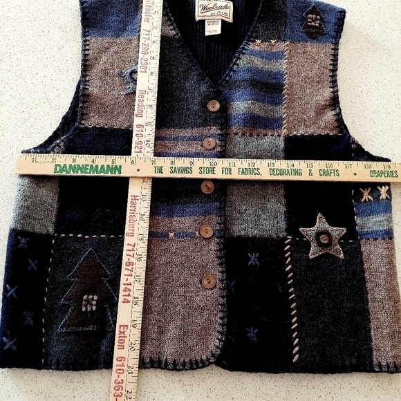 Vintage Woolrich 100% Wool Christmas Sweater Vest Cardigan Patchwork Medium EUC - Picture 8 of 13